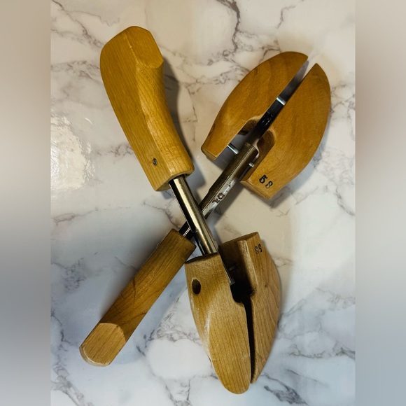 3 Sets of Shoe Trees - Picture 4 of 4
